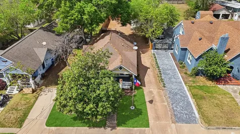 805 E Academy Street Brenham TX 77833