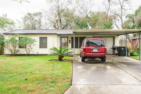 5634 Schevers Street Houston TX 77033