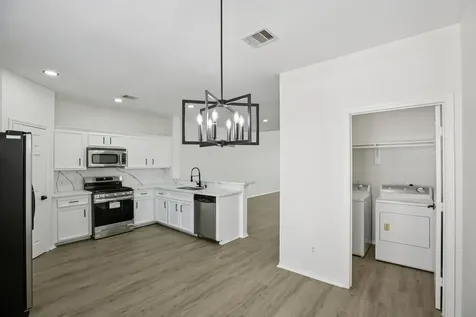 1705 Stuart Street Houston TX 77004