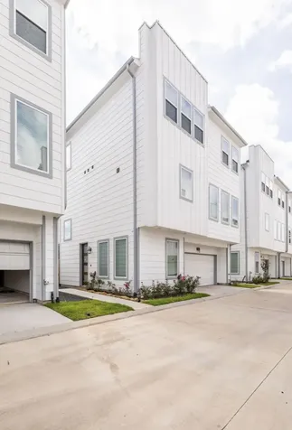 1740 Cove Crescent Court Houston TX 77055