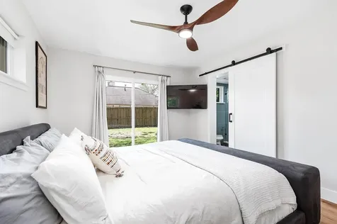 2506 Swan Court Houston TX 77058