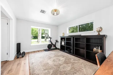 2506 Swan Court Houston TX 77058