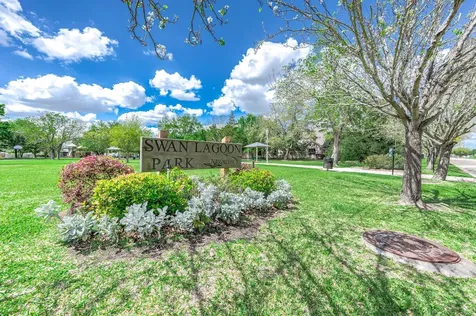 2506 Swan Court Houston TX 77058