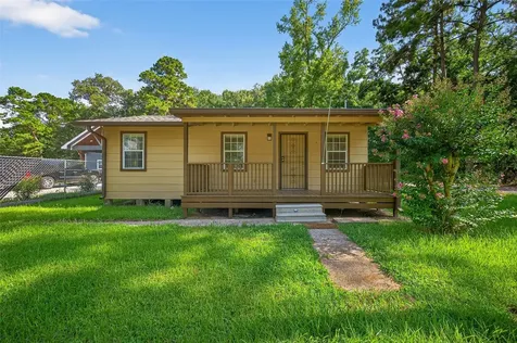 109 Meadows Street Cleveland TX 77328