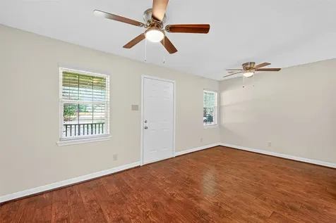 109 Meadows Street Cleveland TX 77328