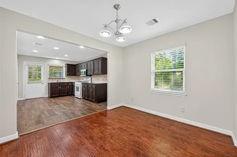 109 Meadows Street Cleveland TX 77328