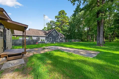 109 Meadows Street Cleveland TX 77328