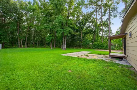 109 Meadows Street Cleveland TX 77328