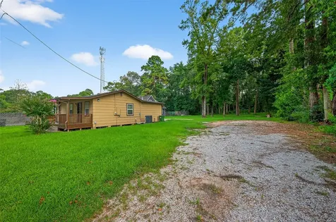 109 Meadows Street Cleveland TX 77328