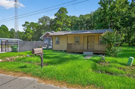 109 Meadows Street Cleveland TX 77328