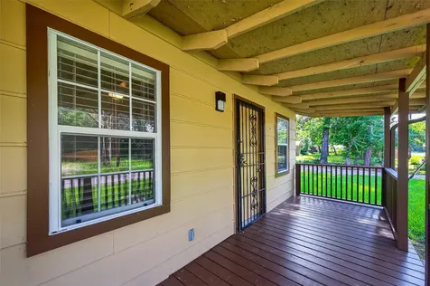 109 Meadows Street Cleveland TX 77328