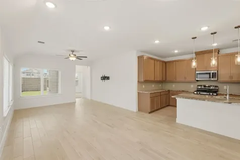 10035 Crescendo Way Iowa Colony TX 77583