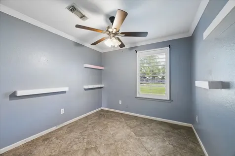 2716 N Harris Avenue Pasadena TX 77506
