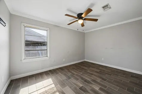 2716 N Harris Avenue Pasadena TX 77506