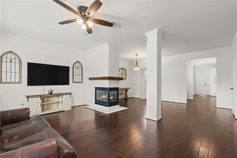 2049 Glencove Drive Seabrook TX 77586