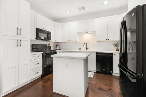 2049 Glencove Drive Seabrook TX 77586