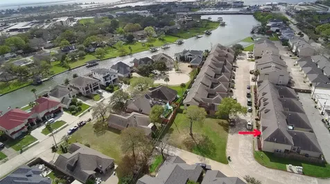 2049 Glencove Drive Seabrook TX 77586