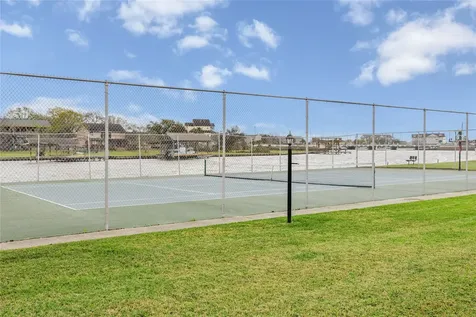 2049 Glencove Drive Seabrook TX 77586