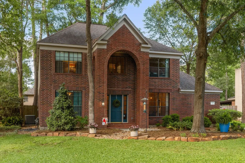 34 Plum Blossom Place The Woodlands TX 77381