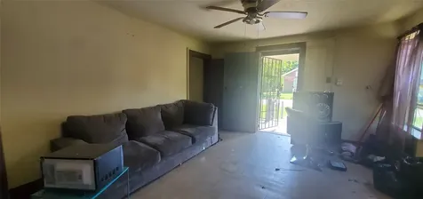 7337 Parkes Street Houston TX 77088