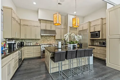 1423 Lake Pointe Parkway Sugar Land TX 77478