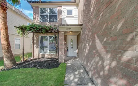 11719 Cabot Hill Street Houston TX 77044