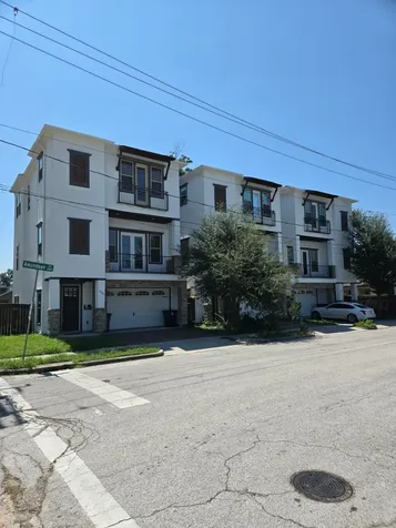 1520 Amundsen Street Houston TX 77009