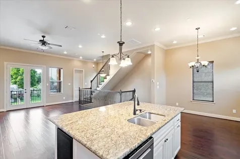 1520 Amundsen Street Houston TX 77009