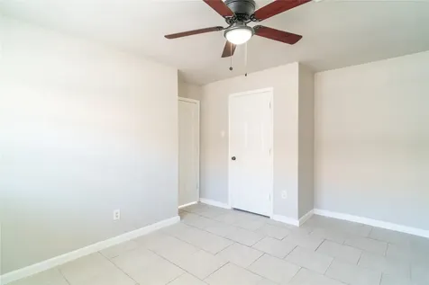 11623 Rowan Lane Houston TX 77072
