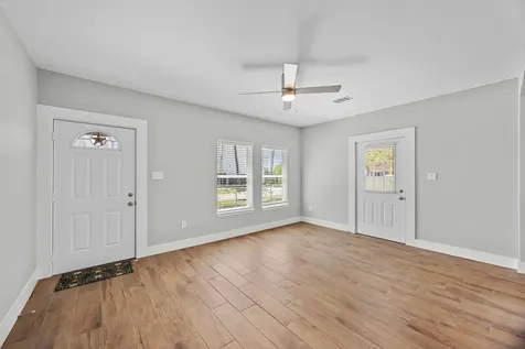 3916 Kennon Street Houston TX 77009
