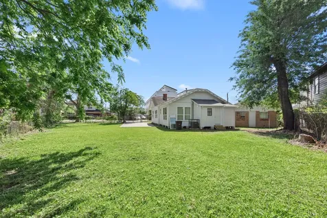 3916 Kennon Street Houston TX 77009