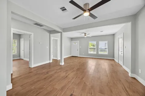 3916 Kennon Street Houston TX 77009