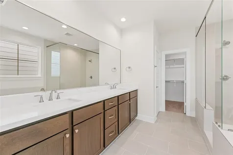 2706 Grand Fountains Drive F Houston TX 77054