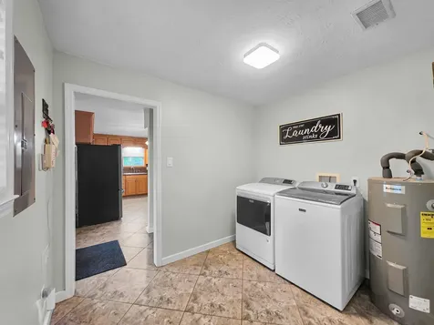 270 Andrew Jackson Circle Hemphill TX 75948