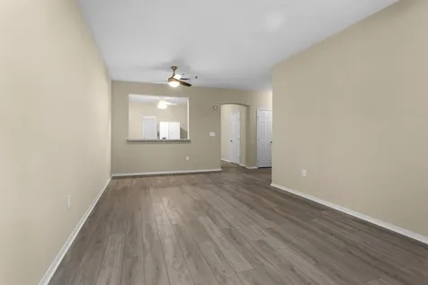 2815 Kings Crossing Drive 102 Houston TX 77345