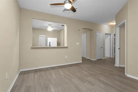 2815 Kings Crossing Drive 102 Houston TX 77345