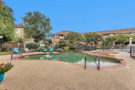 2815 Kings Crossing Drive 102 Houston TX 77345