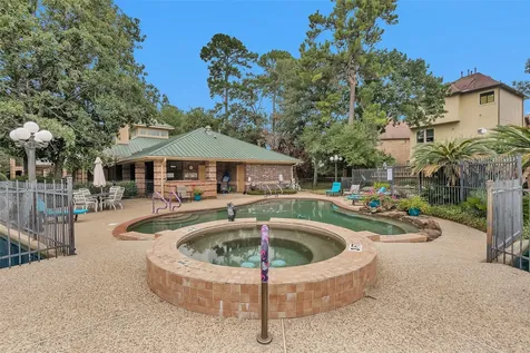 2815 Kings Crossing Drive 102 Houston TX 77345