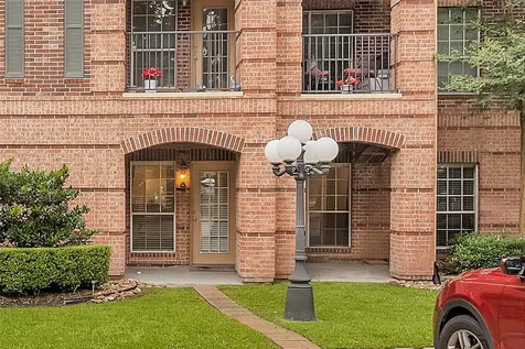 2815 Kings Crossing Drive 102 Houston TX 77345