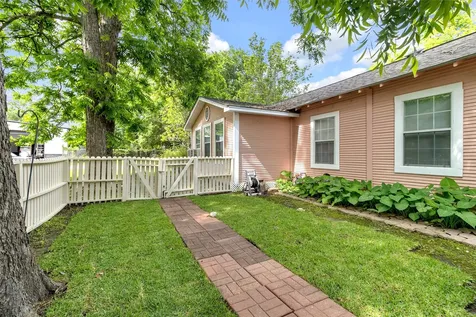 120 Willow Street Humble TX 77338