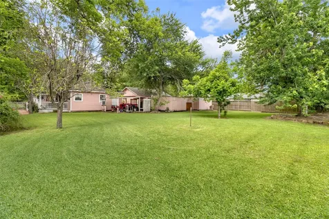 120 Willow Street Humble TX 77338