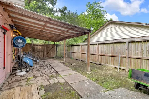 120 Willow Street Humble TX 77338