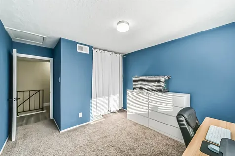 5634 Birchmont Drive 22 Houston TX 77091