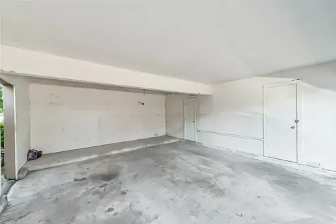 5634 Birchmont Drive 22 Houston TX 77091