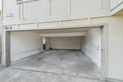 5634 Birchmont Drive 22 Houston TX 77091