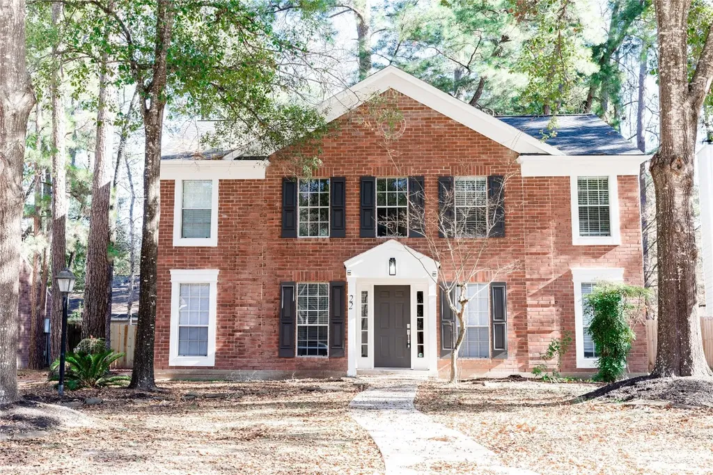 22 Cottage Grove Place The Woodlands TX 77381