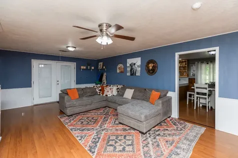 156 County Road 818 Buna TX 77612