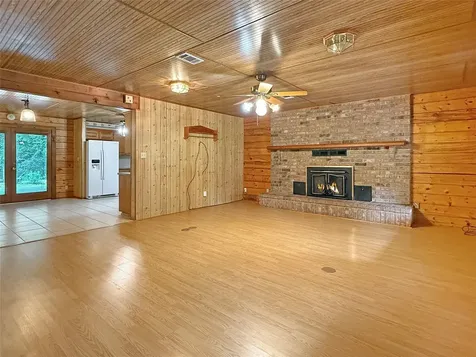 1517 County Road 4250 Woodville TX 75979