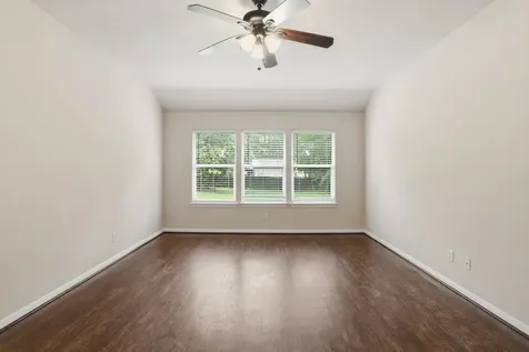 10793 Royal Magnolia Drive Conroe TX 77303