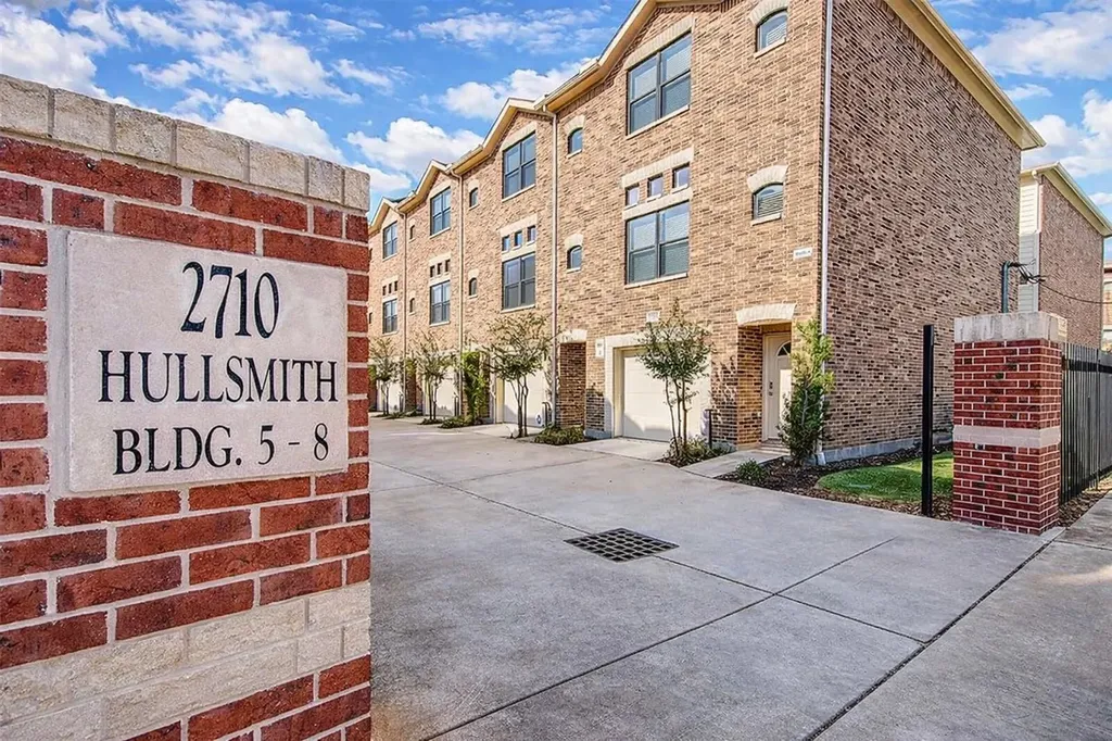 2710 Hullsmith Drive 803 Houston TX 77063